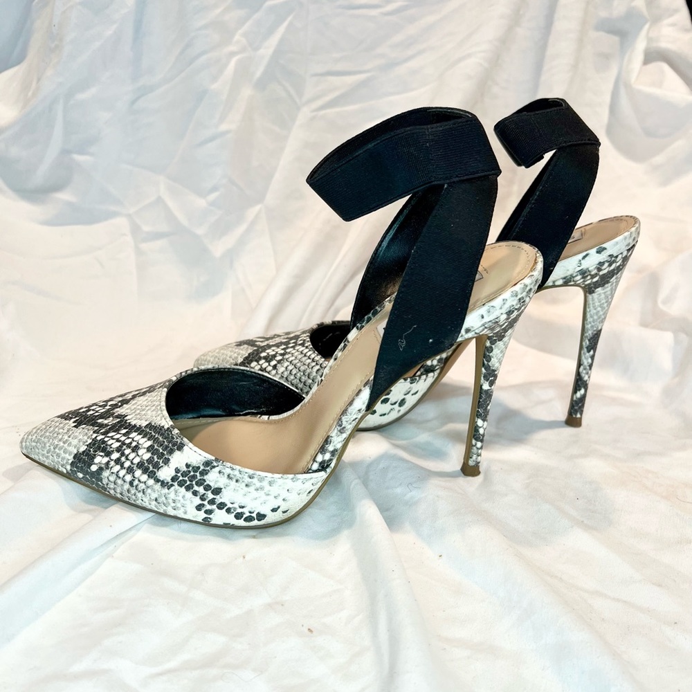 Steve Madden Yasir Pumps, Women's Size 10M, Natural Multi NEW MSRP $89